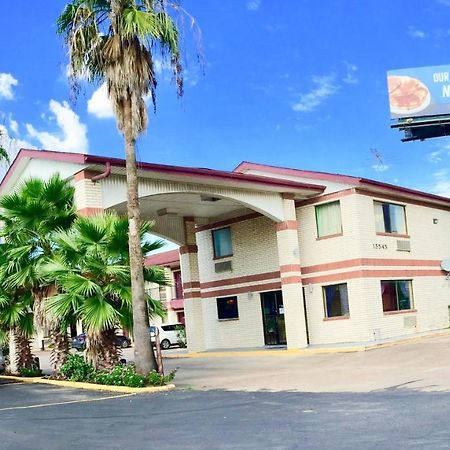 צ'אנלוויו Luxury Inn מראה חיצוני תמונה
