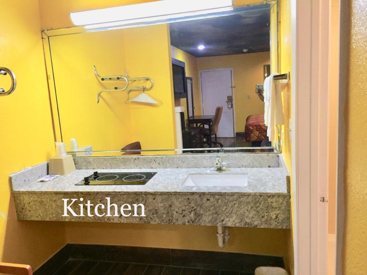 צ'אנלוויו Luxury Inn מראה חיצוני תמונה